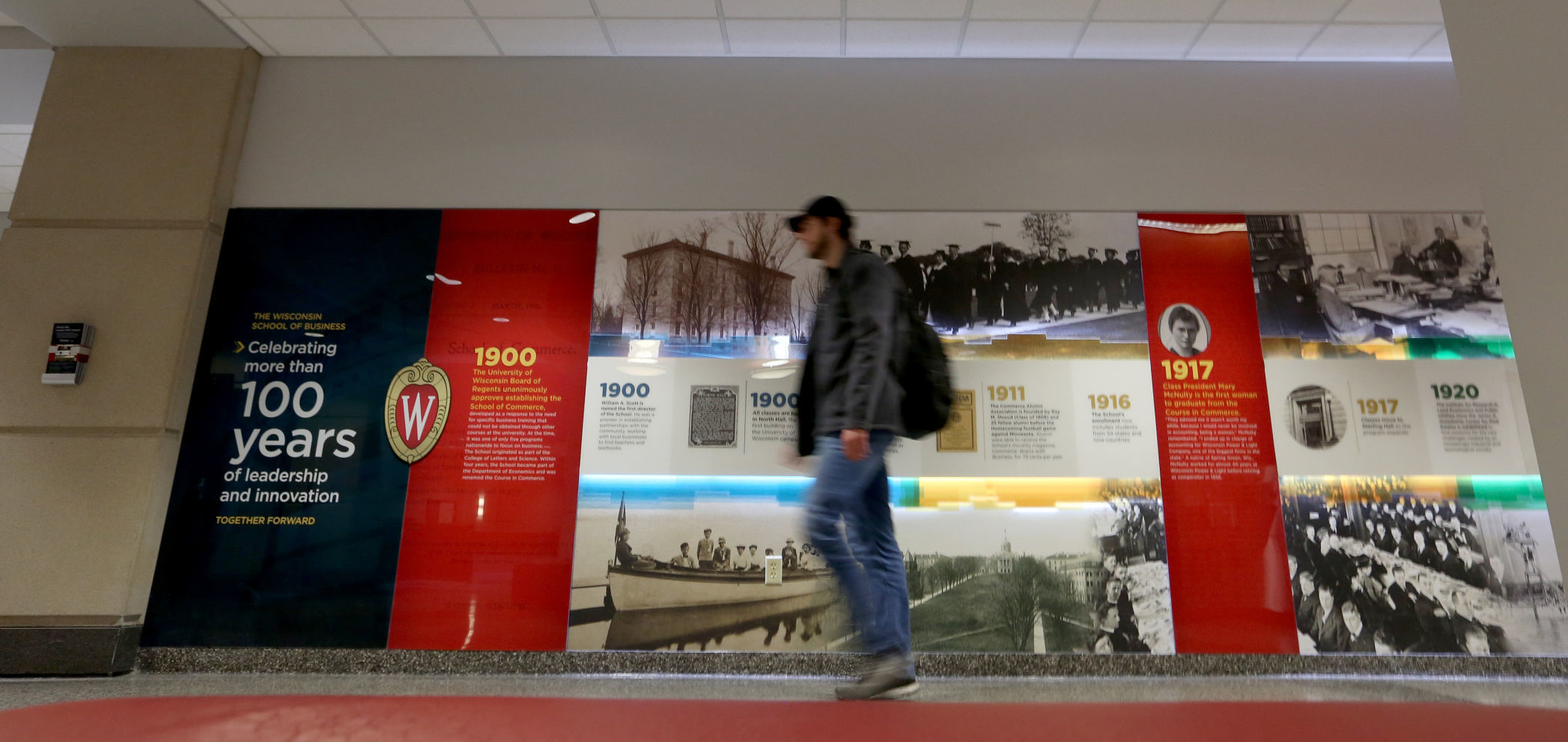 UW SCHOOL OF BUSINESS